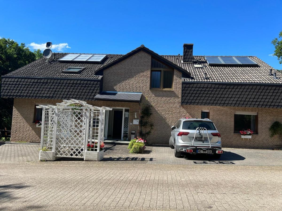 Gaestehaus Zum Buchenweg Hasenfeld エクステリア 写真